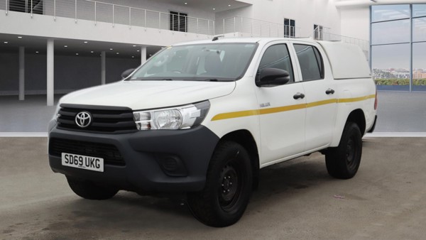 TOYOTA Hilux